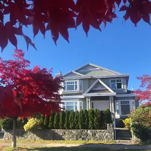 https://queen-elizabeth-house.richmond-hotels.com