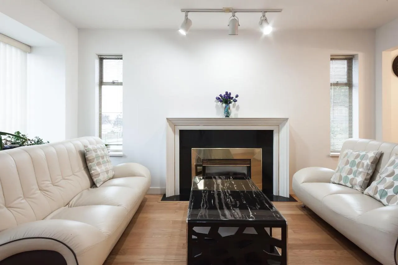 Convenient To Attractions & Close To Airport Vancouver