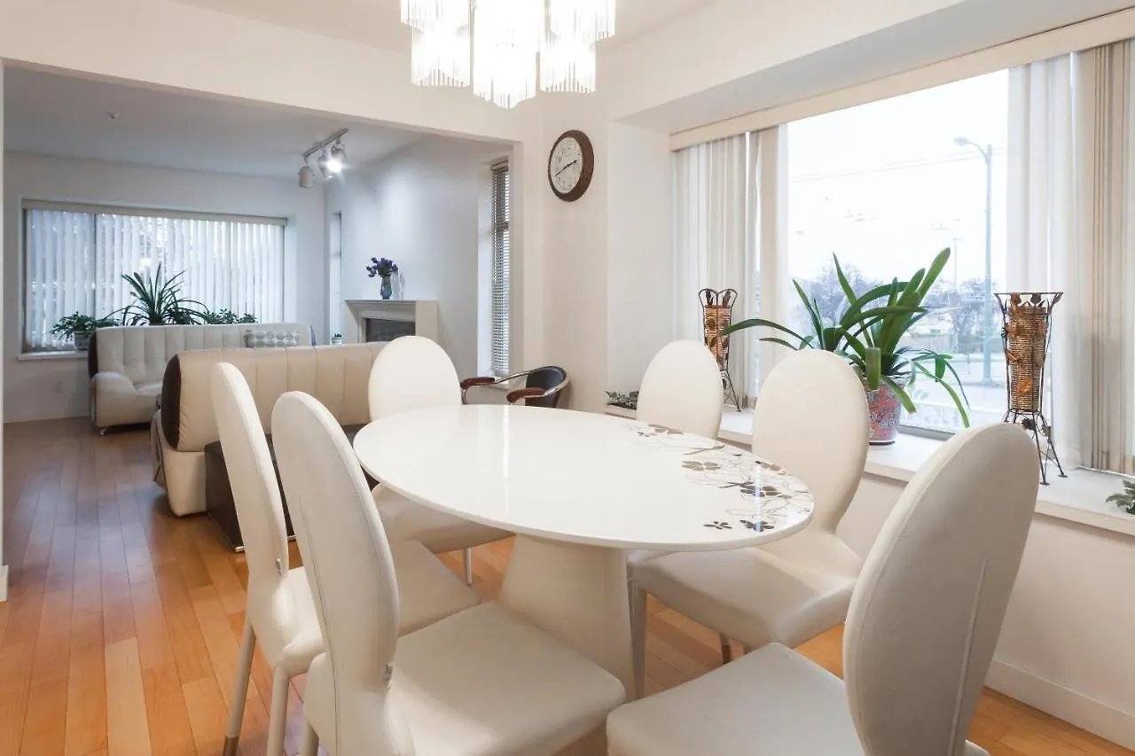 Convenient To Attractions & Close To Airport Vancouver
