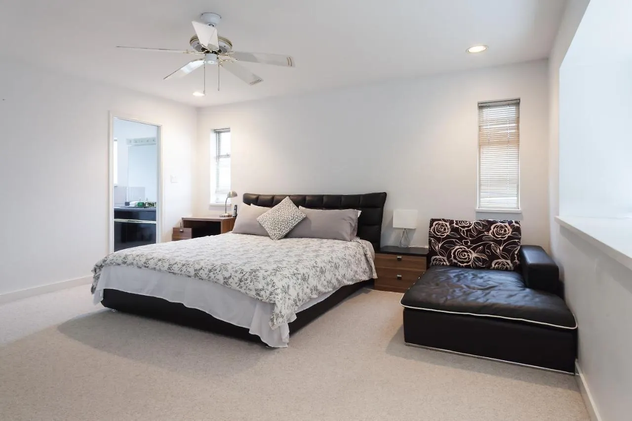 Guest house Convenient To Attractions & Close To Airport Vancouver Canada